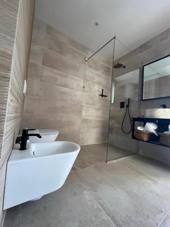 Luxury Rooftop Suites By Blumont Shkallnur Ngoại thất bức ảnh